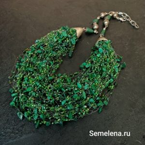 Ищете идеальный подарок, который запомнится надолго? Воздушное колье с малахитом — это не просто украшение, а маленький личный талисман и знак особого внимания.