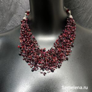 Воздушное колье Гранатовое вино3 от Семелены