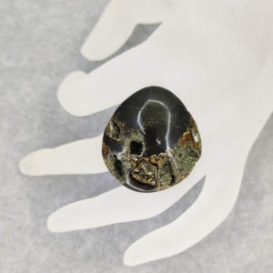 Коктейльное кольцо с симбирцитом